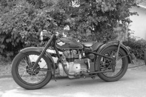 (1949) Neue Motorradära in der DDR 